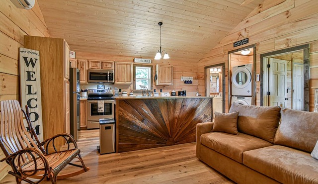 Beautiful Log Cabin on Horse Farm The Holy Cow