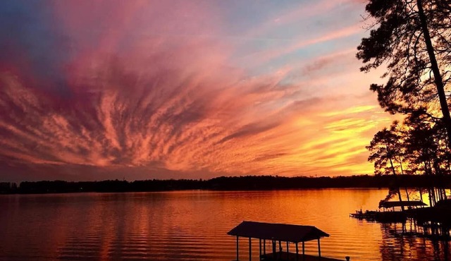 What a view of our beautiful Lake Jordan. This cabin is sure to charm you .