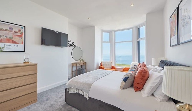 Host & Stay | Sand & Surf