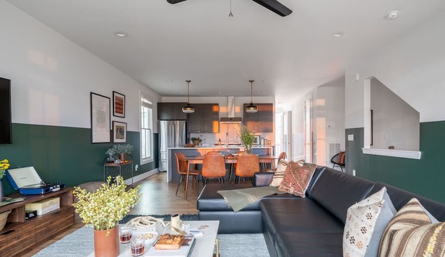 Tammy by AvantStay | Chic 4BR Condo in Heart of Nashville
