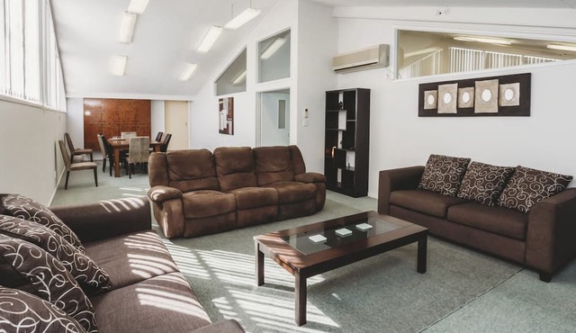 FOUR THE FAMILY SLEEPS 10