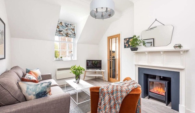 Host & Stay | Feversham House