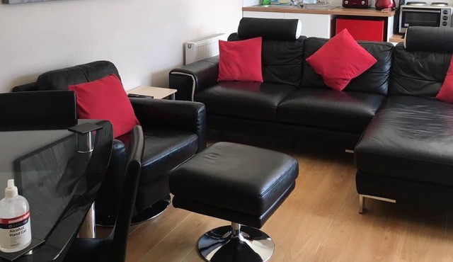 Ivy Cottage : golf, fishing, walks, beach nearby Show calendar