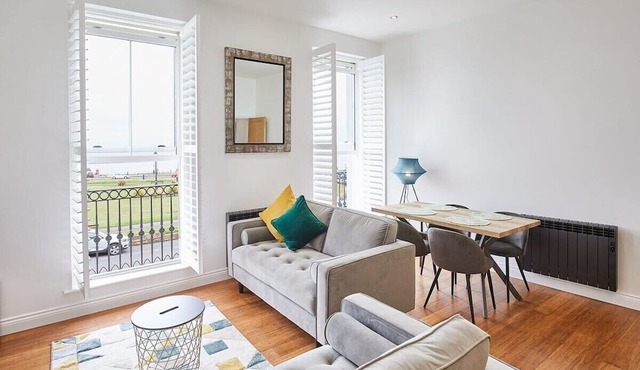 Host & Stay | The Connell