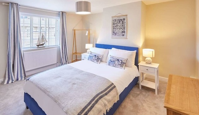 Host & Stay | Spring Cottage