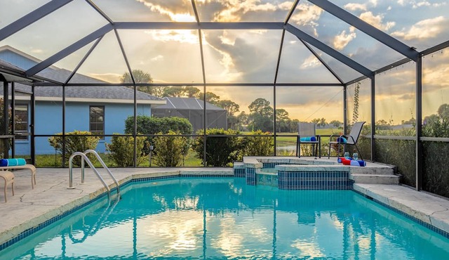 Golf, Freshwater Pond, Pool & Huttub - The Happy Bunker- Roelens Vacations