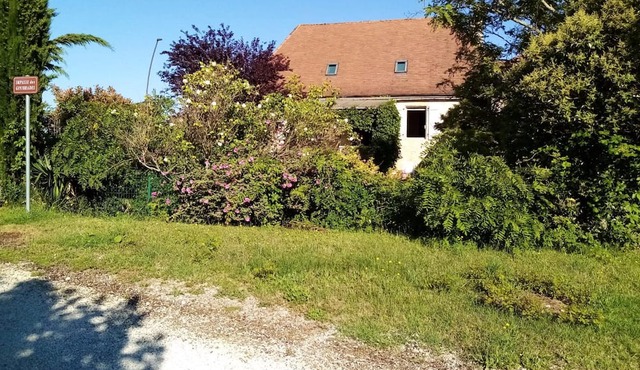 Homerez - House for 6 ppl. with swimming-pool, garden and terrace at Nadillac