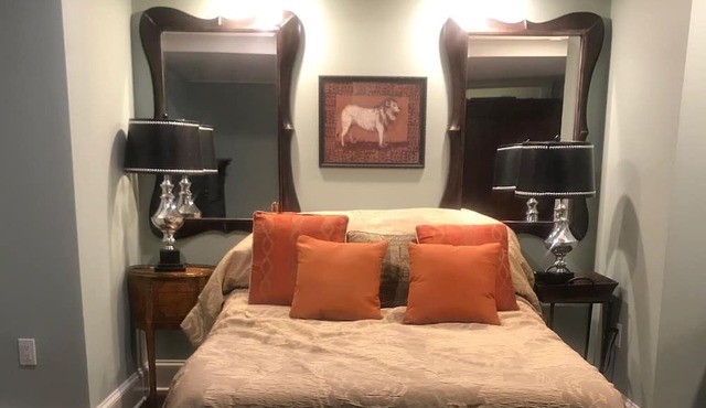 Ideal location for professional/traveler