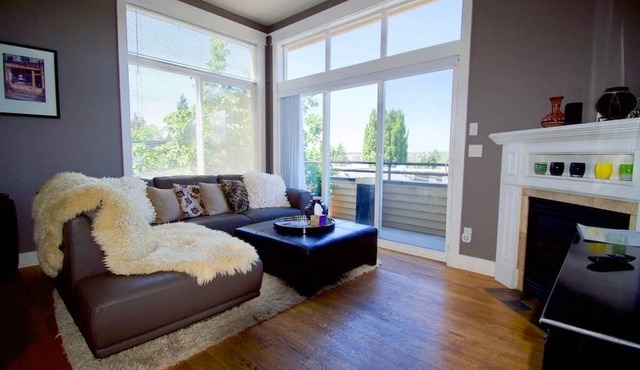 Elegant, airy and bright with vivid views over ship canal, Fremont and beyond.