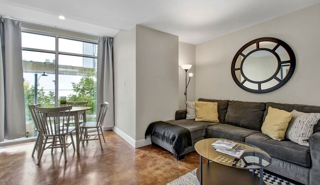 The Littlefields by Lodgewell | Downtown Chic | A7