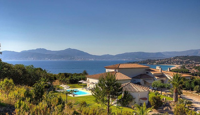 Casa di Andria. Large luxury house in a preserved setting