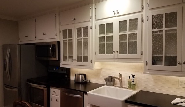6 Blocks from Downtown Main Street- Great for Families & Girls Weekend