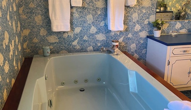 The Libby Inn in Coos Bay