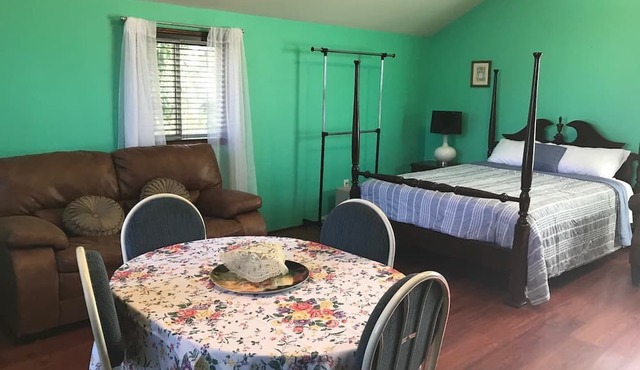 The Orchard Suite in Shady Cove