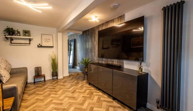 Peaceful Retreat in Telford With Modern Amenities