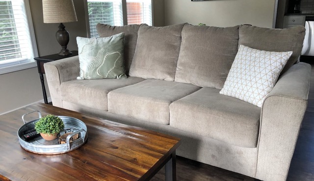 2-bedroom house in Oregon City with WiFi/AC