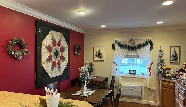 Charming hotel with WiFi and AC in peaceful Arthur