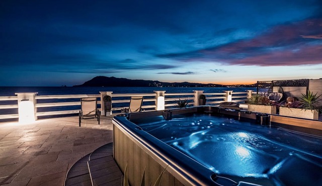 Exceptional Family Villa – Live on the Waterfront in Saint-Mandrier-sur-Mer