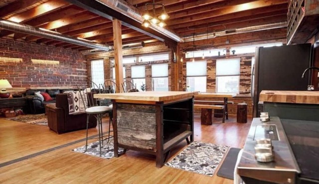 Unique upstairs loft w/industrial design, 3 bed 2 full baths in downtown Oconto