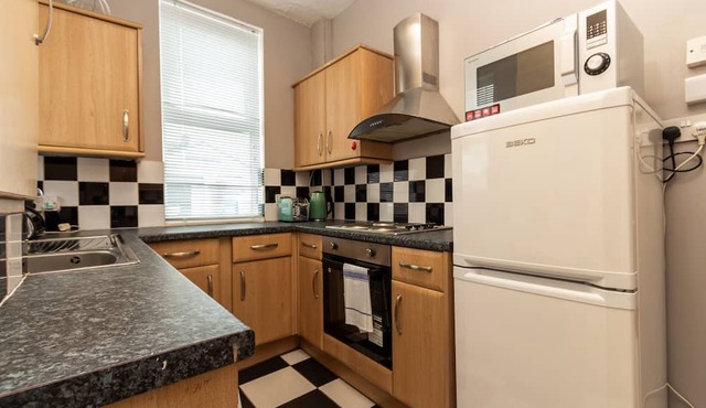 Charming 3Bed Home in Eccles Central