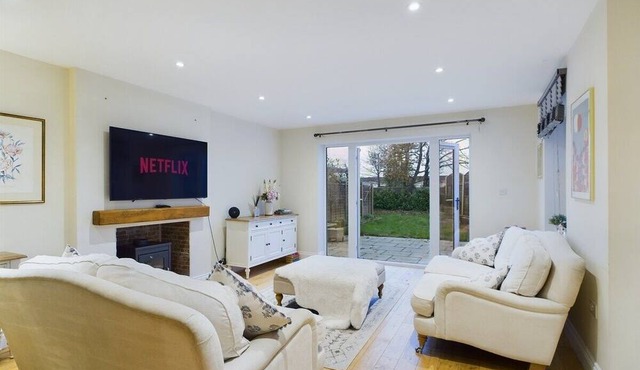 The Royal Stay Ascot, Windsor & Thorpe Park Escape