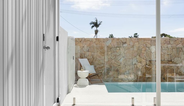 Beach Villa Sunshine Coast, Moolooaba.