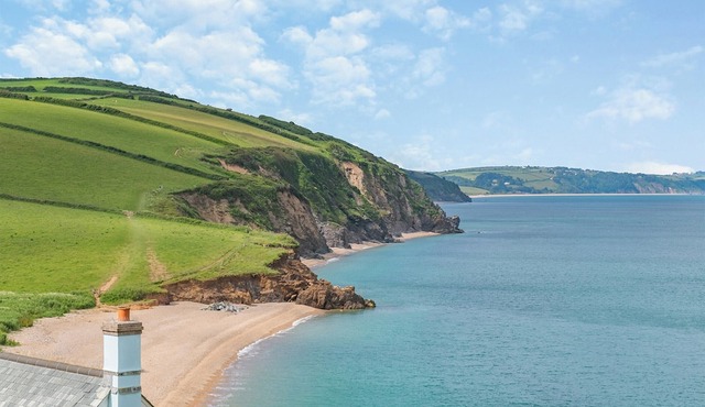 2 bedroom accommodation in Hallsands