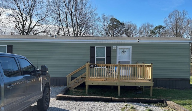 Charming 2-bedroom mobile home with AC and WiFi in London Built DEC 2024