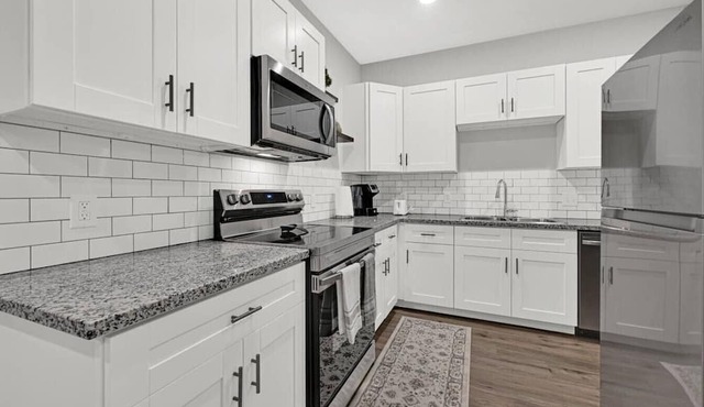 Modern, Newly Built 2 Bed, 2 Bathroom, WD Home!
