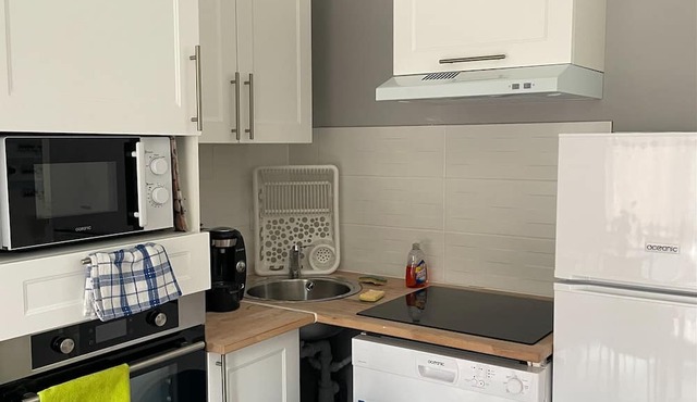 Holiday Home 'Menoua' with Mountain View, Wi-Fi and Air Conditioning