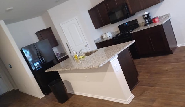 Charming 4-bedroom house in San Marcos with WiFi and AC