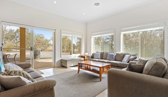 Escape to Barossa at Lambert Estate Retreat - Where comfort meets vineyard charm