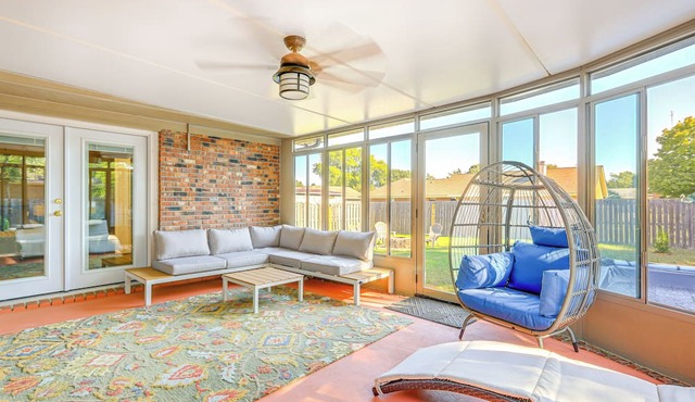 Private Pool & Fenced Yard: Home in Warner Robins!