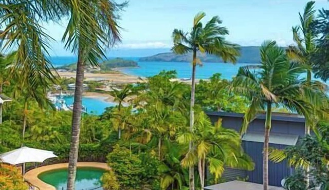 Oasis 28, Oasis 28 on Hamilton Island