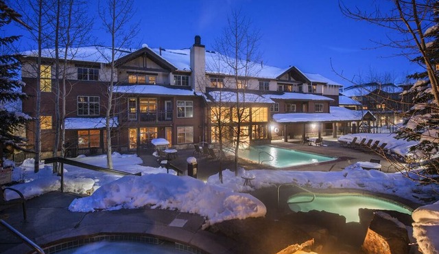 Super Bowl week Ski-in/Ski-out Suite 5 Star Grand Timber Breckenridge
