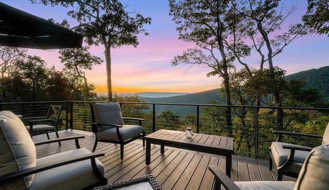 Art & Soul Guest House: Mtn Views + Hot Tub