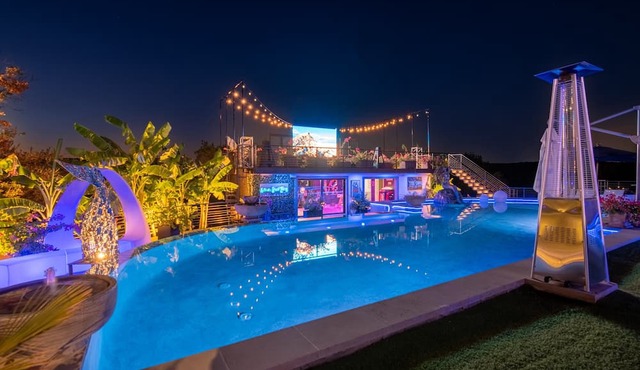 NEW! Oasis at the Cove! 7 AC! Sleeps up to 12!