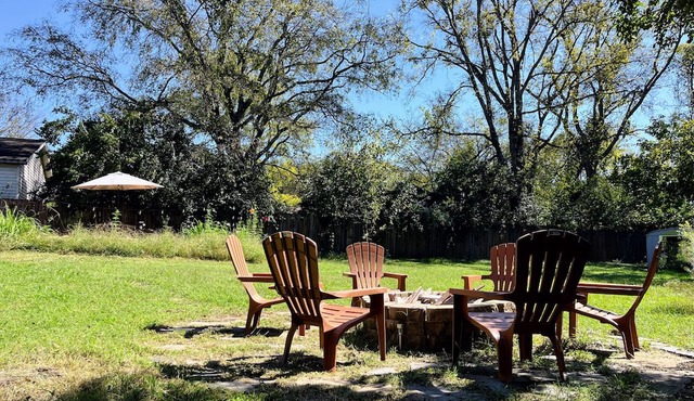The BOHO Bungalow - NEW listing - Close to BNA, Broadway, Zoo, Opry and Geodis