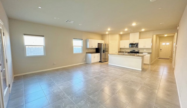 Lone Mountain Las Vegas 4-bedroom house Near Mt Charleston & Redrock