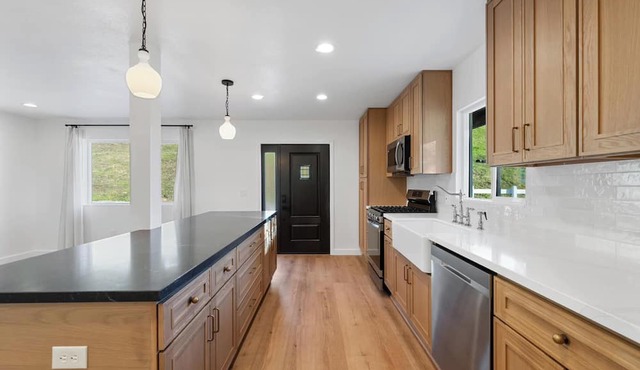 Charming 2-bedroom Casita with AC, WiFi in wonderful Temecula