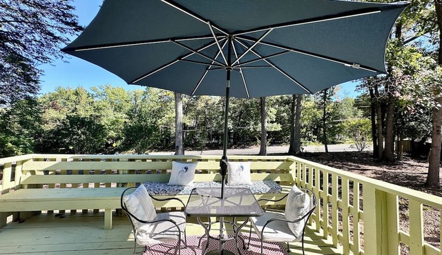 Charming entire house with WiFi and AC in serene Severn