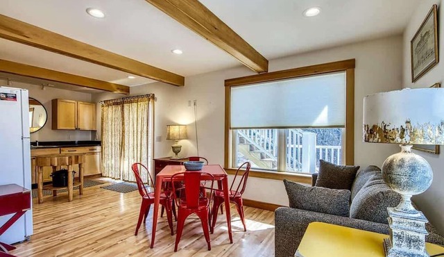 Winter Harbor: Two Ocean View Getaways