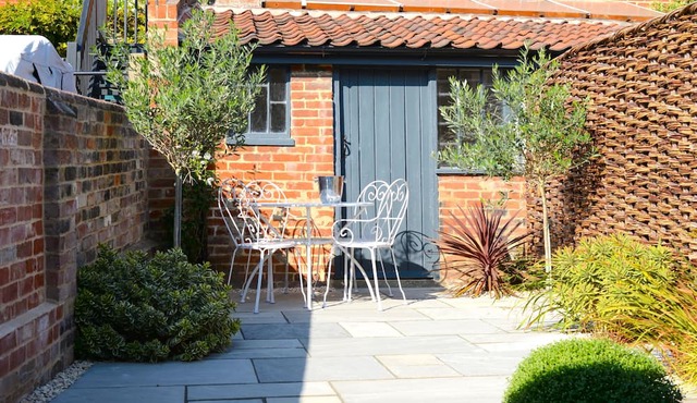 An immaculate cottage in the heart of Woodbridge