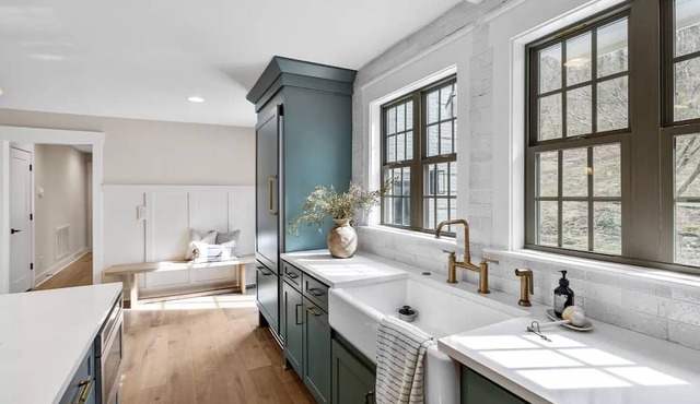 Charming 5-Bedroom Oasis in Nashville with AC & WiFi – Perfect for Groups!