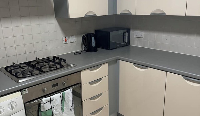 Spacious home in Prime Location - Free Parking