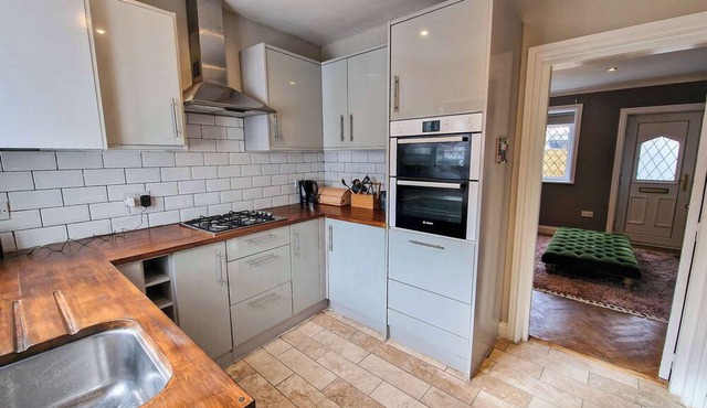 City SuperHost - Lovely 3 bed home