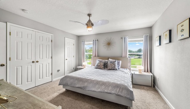 Charming 3-bedroom townhome with WiFi, AC in serene Saint Johns