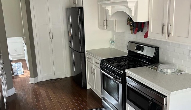 Charming 1-bedroom house in lovely Dallas with AC, WiFi