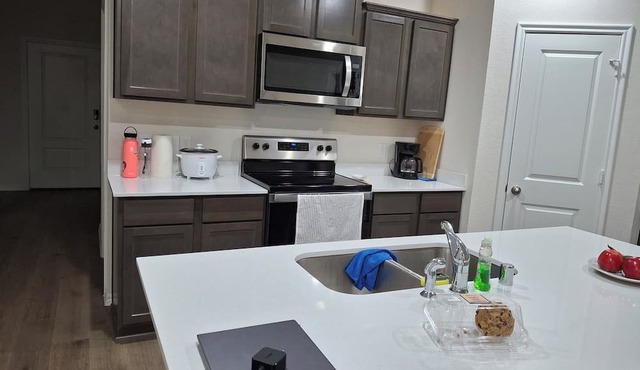 Charming 1-bedroom in our home in JOSEPHINE TX with AC