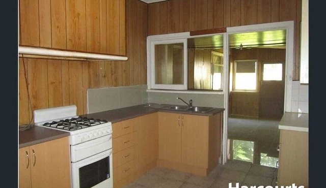 Springvale Couple Room for Rent